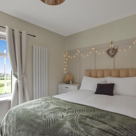 A Spacious Home From Home With Spectacular Views Heywood Εξωτερικό φωτογραφία